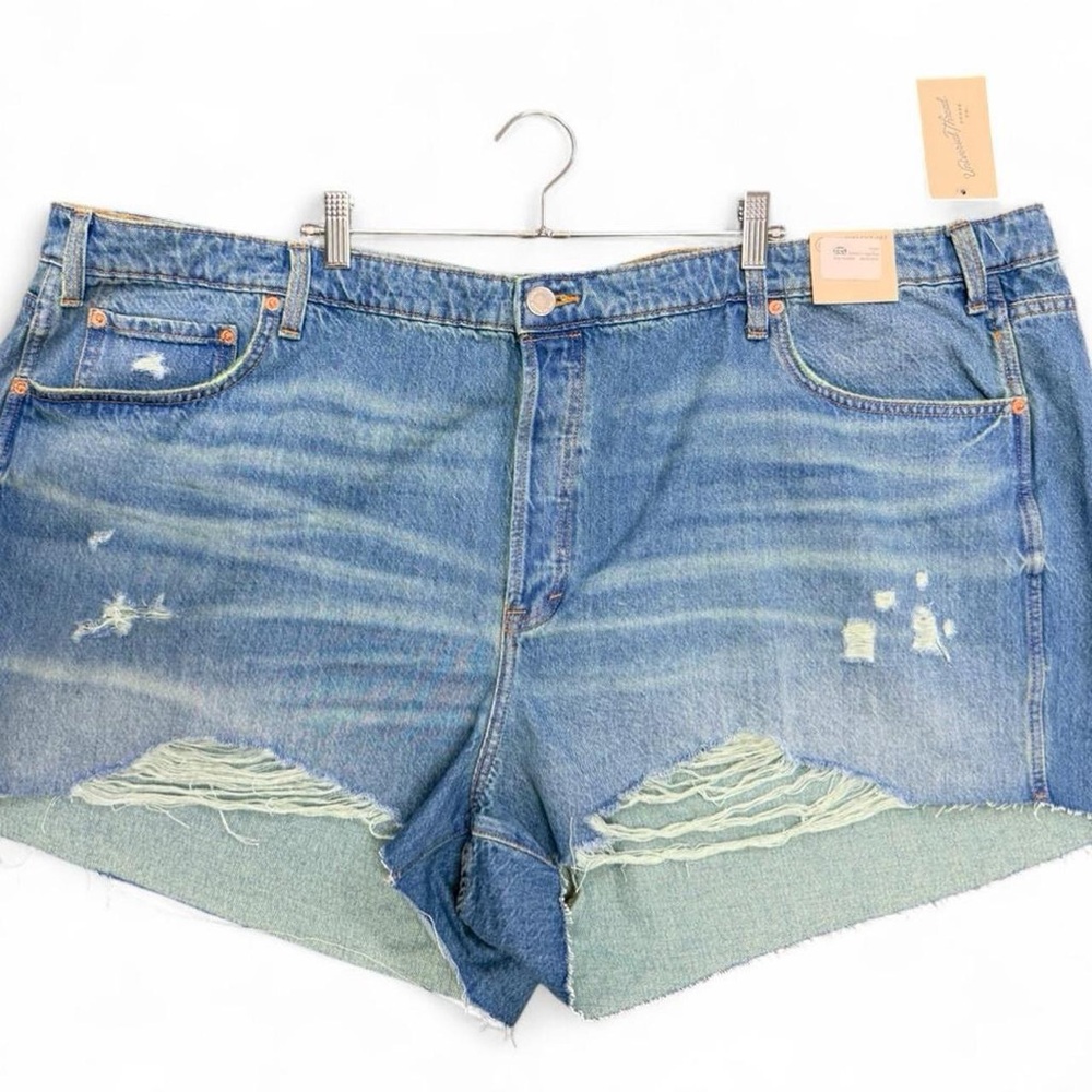 Universal Thread Medium Blue Distressed Jean Shorts